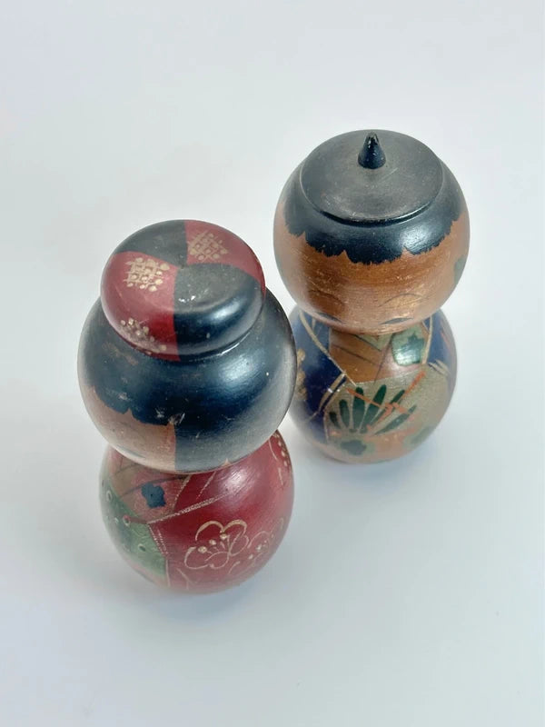 K10125 - Pair of Vintage Donko koeshi dolls
