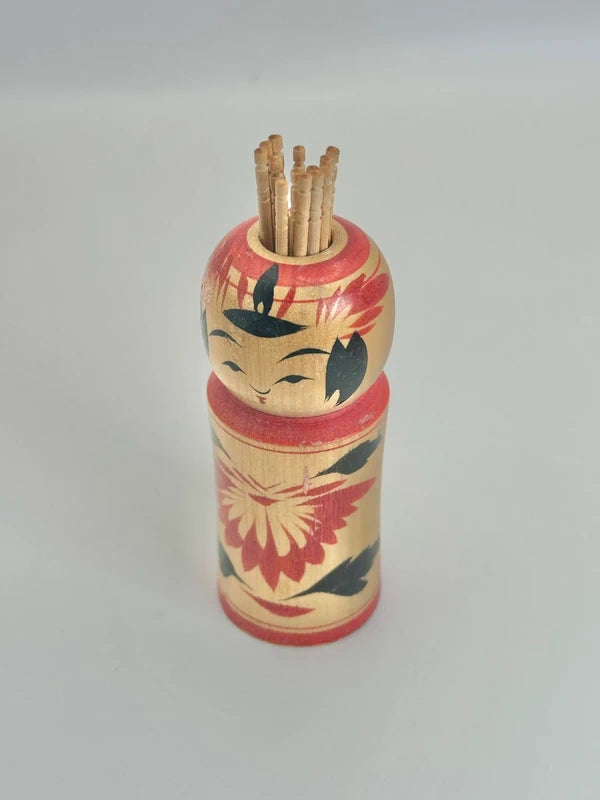 K10077 - Porte-cure-dents Naruko Kokeshi