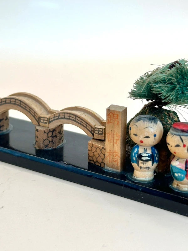 FT153 - Kokeshi omiyage vintage de Kintaikyō