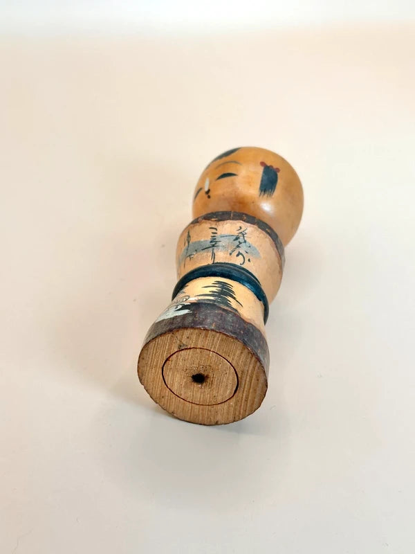 K10140 - Poupée kokeshi Omiyage onsen