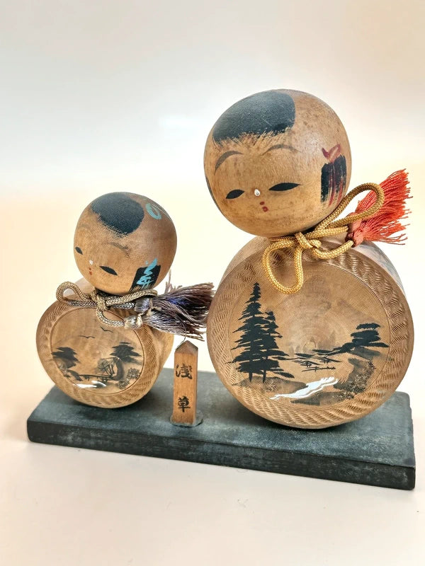 K10142 - Kokeshi Omiyage d'Asakusa Tokyo 淺草