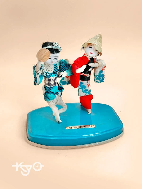FT159 - Paire de poupées folkloriques Awa Odori vintage