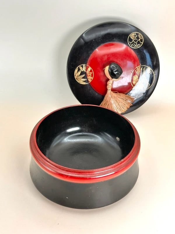 TB15 - Récipient japonais vintage en laque