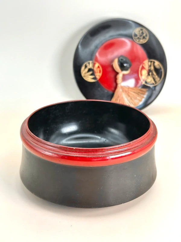 TB15 - Récipient japonais vintage en laque