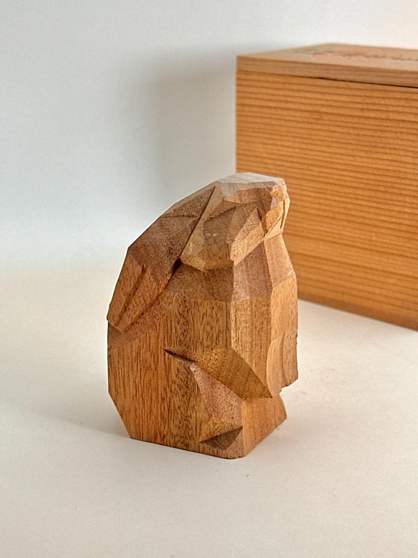 FT185 - Sculpture sur bois du Lapin du Zodiaque d'Ise Jingū