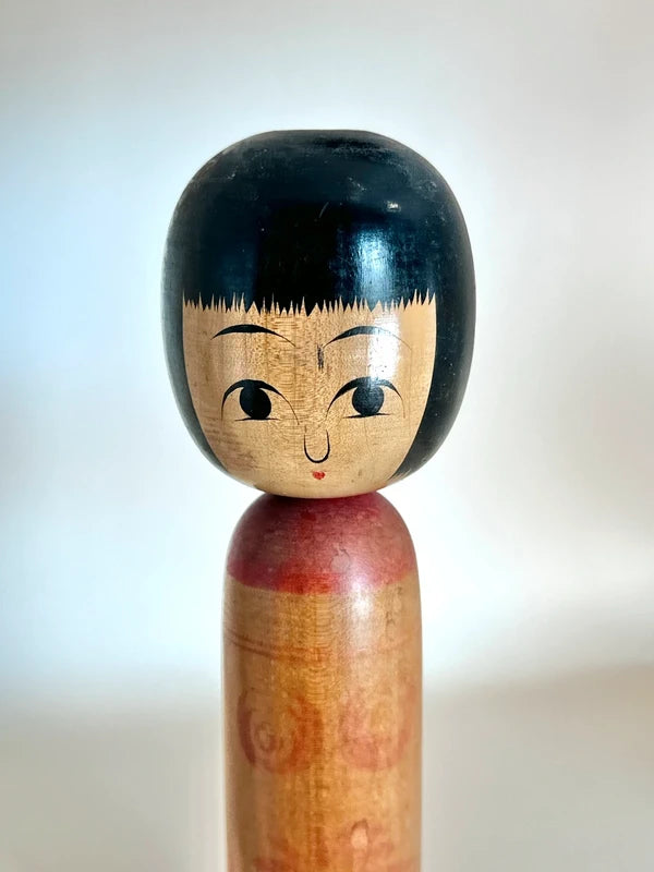 K25047 - Kokeshi Naruko traditionnel par Mamoru Izu 伊豆護