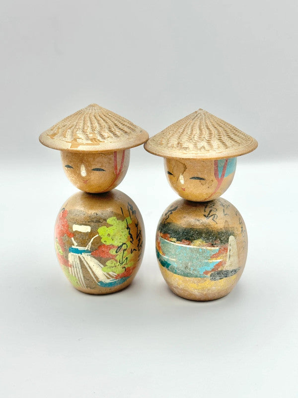 K10022 - Onsen souvenir vintage Japanese kokeshi doll