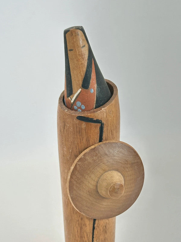 K15061 - Sosaku “Traveling Incognito” by Kon Akira (Seiju)