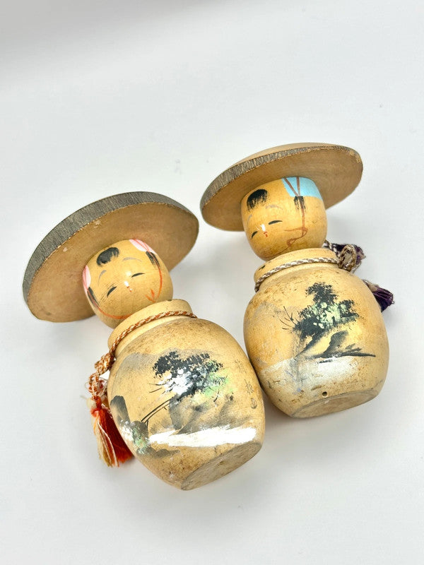 K10021 - Onsen souvenir kokeshi doll in pair