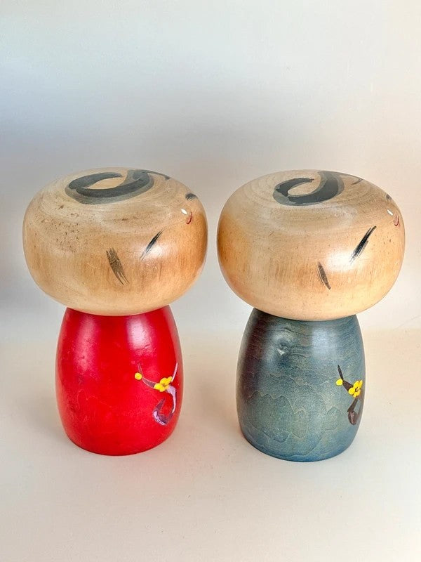 K18104 - “Spring” Pair of Sosaku Kokeshi by Takahashi Akinori 高橋昭倫 「春」