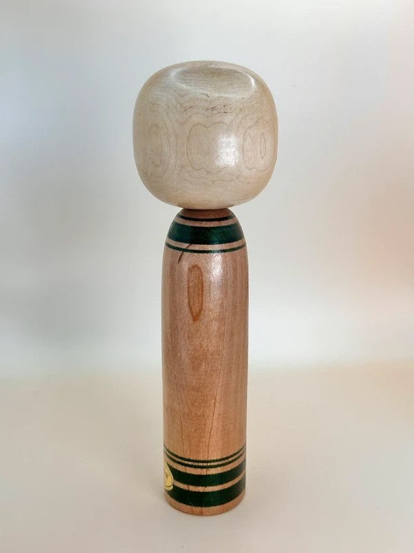 K25048 - Shingata Kokeshi by Kaganuma Masayuki 加賀沼勝子