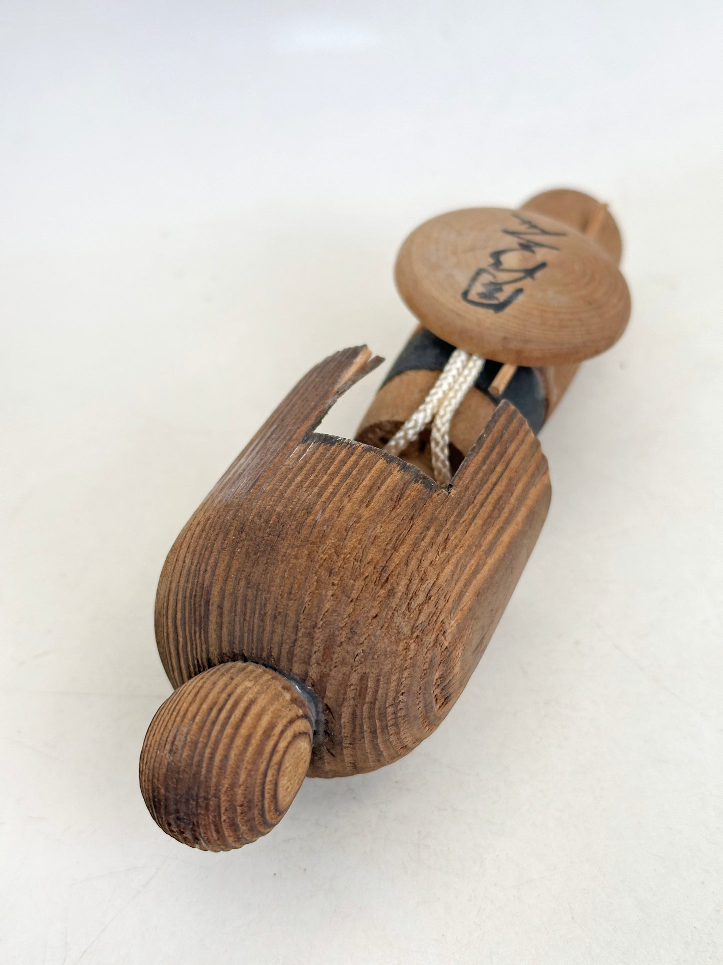 K15155 - Kokeshi Sosaku par Yoshida Seiho 吉田斉穂