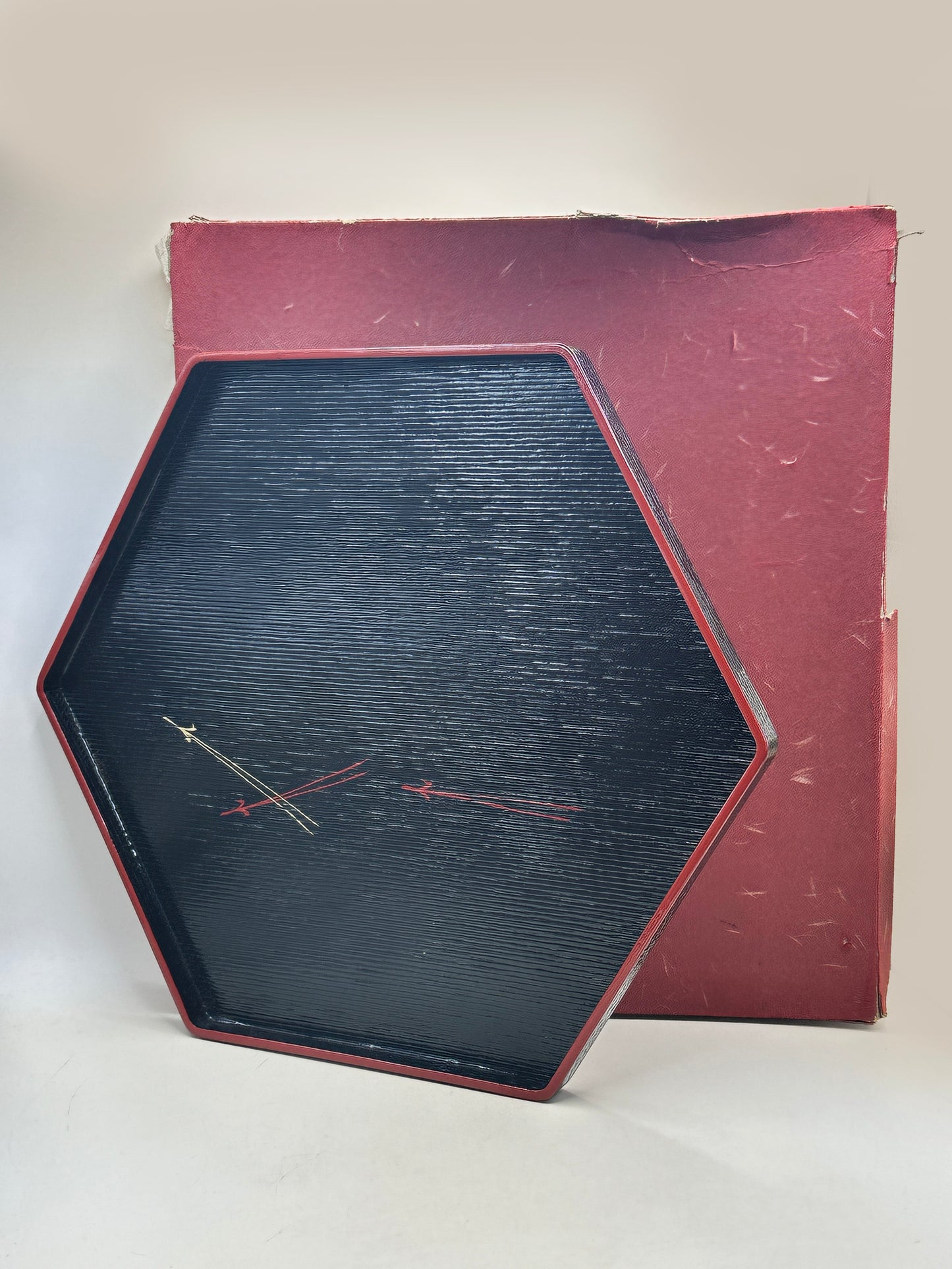 TB187 - Japan Lacquerware Kikko Tray 亀甲盆