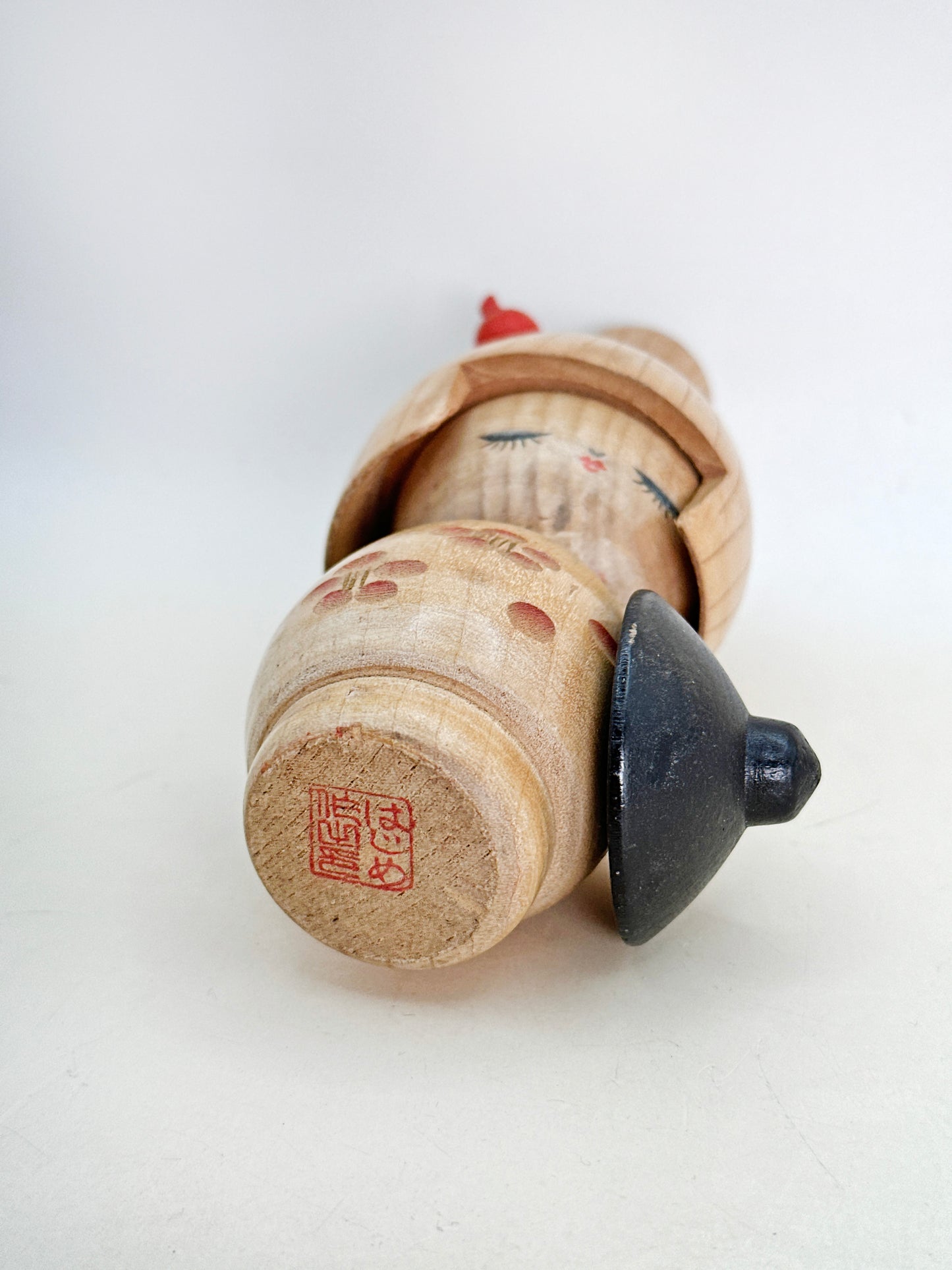 K15120 - Sosaku kokeshi by Hajime Miyashita 宮下はじめ