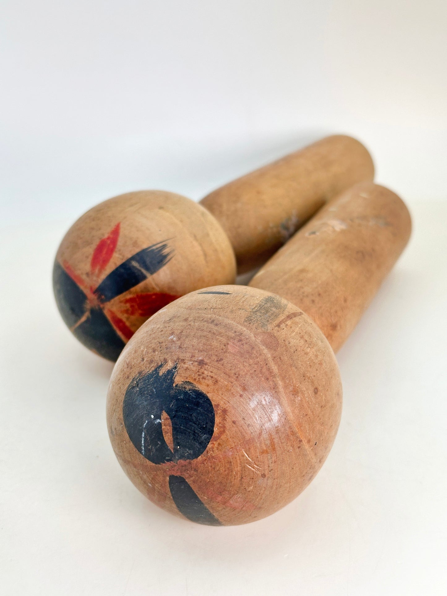 K20137 - Sosaku Shingata Kokeshi doll by Shunyo 春容