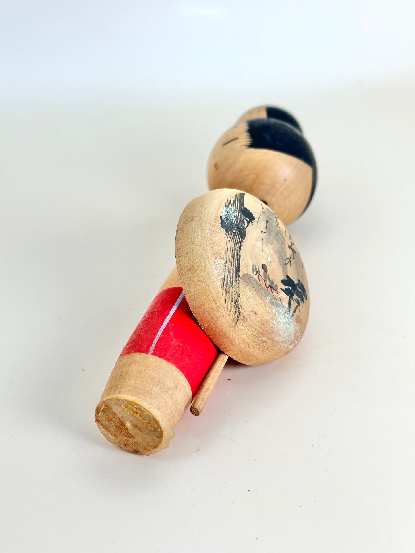 K15082 - Omiyage Kokeshi Pilgrim Girl Doll 娘巡礼人形