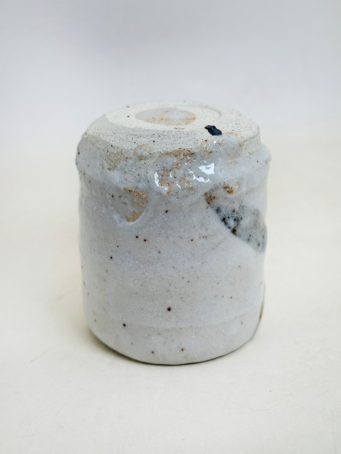 TB327 - Small Shino-yaki Kikōhai cup 志野焼
