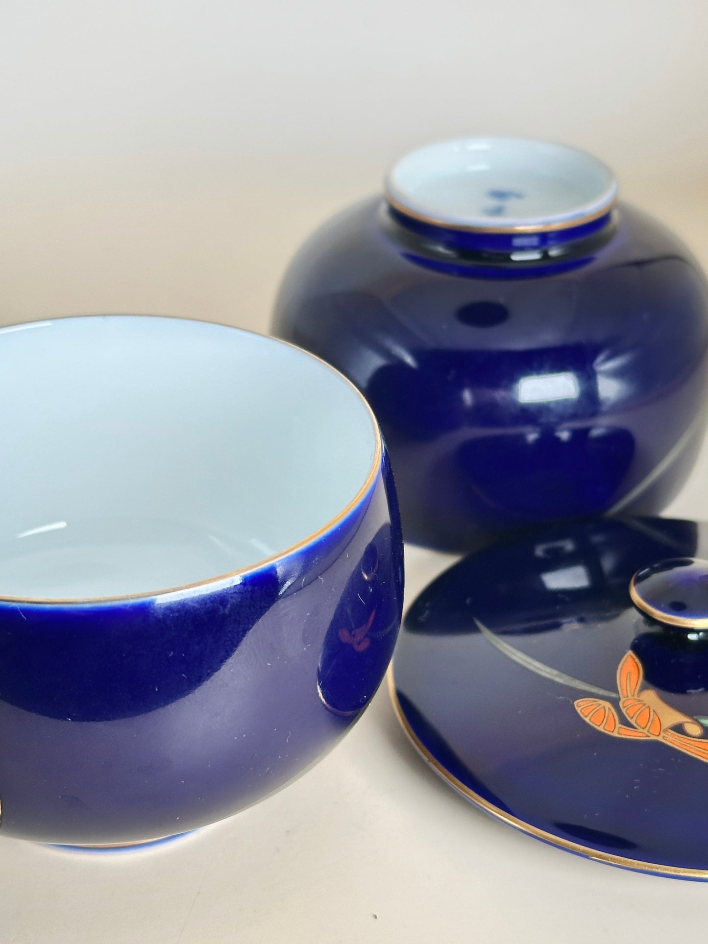 TB74 - Tasse à thé à couvercle Arita-yaki Kōransha 香蘭社