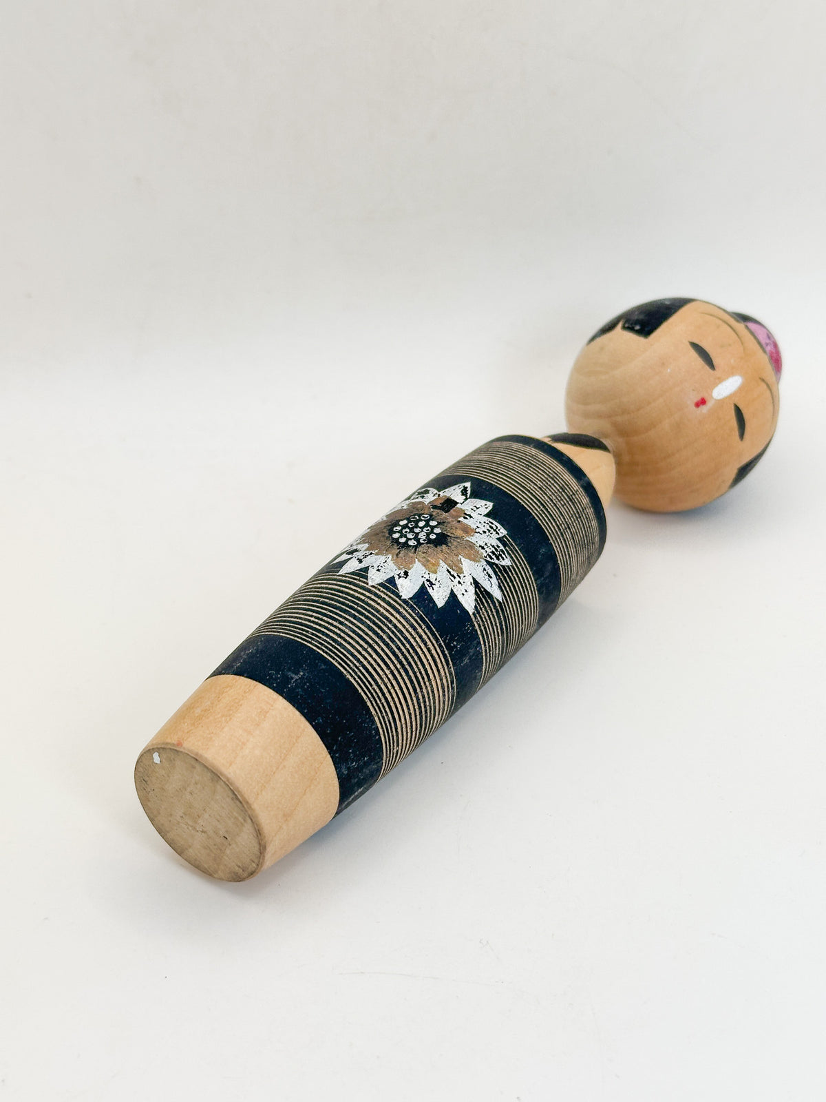 K18168 - Donko style Kokeshi from Tōhoku