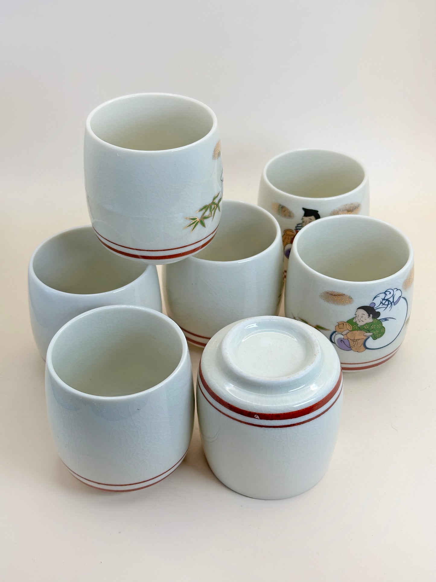 TB98 - Set of Porcelain Tea Cups - 7 Lucky Gods 七福神