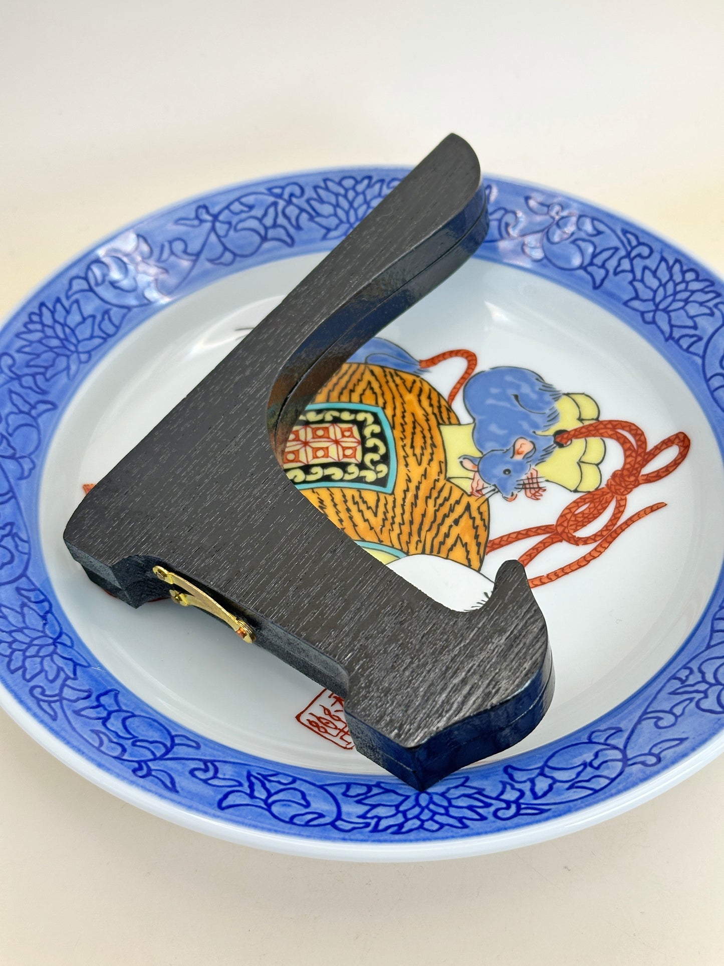 TB102 - Arita Ware Zodiac Mouse by Kōraku Kiln 幸樂窯