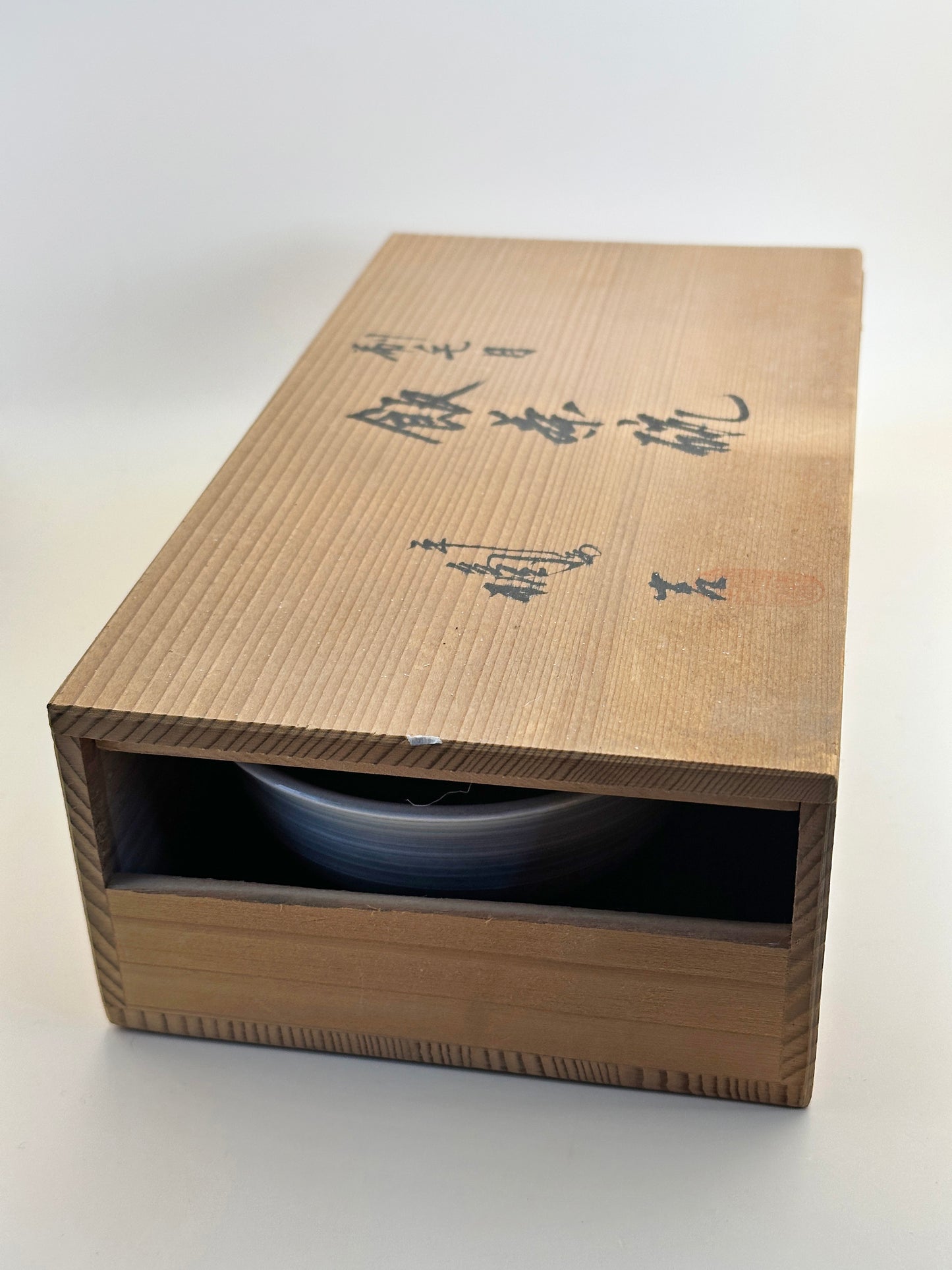 TB104 - Handcrafted Ceramic Bowls by Tachikichi たち吉