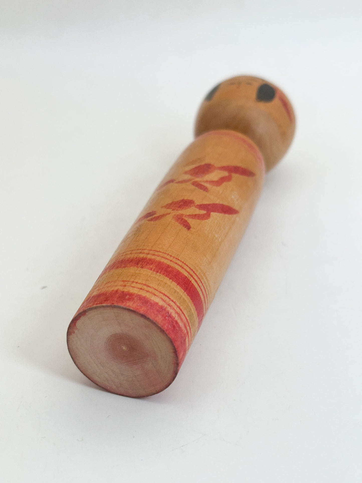 K15173 - Yamagata Kokeshi by Kenjiro Hiraga 平賀謙次郎