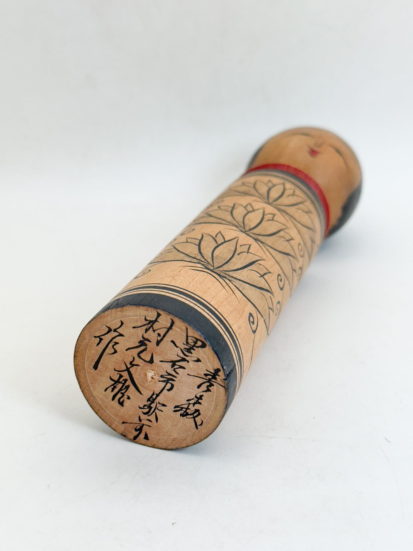 K18173 - Tsugaru Kokeshi by Fumio Muramoto 村元文雄