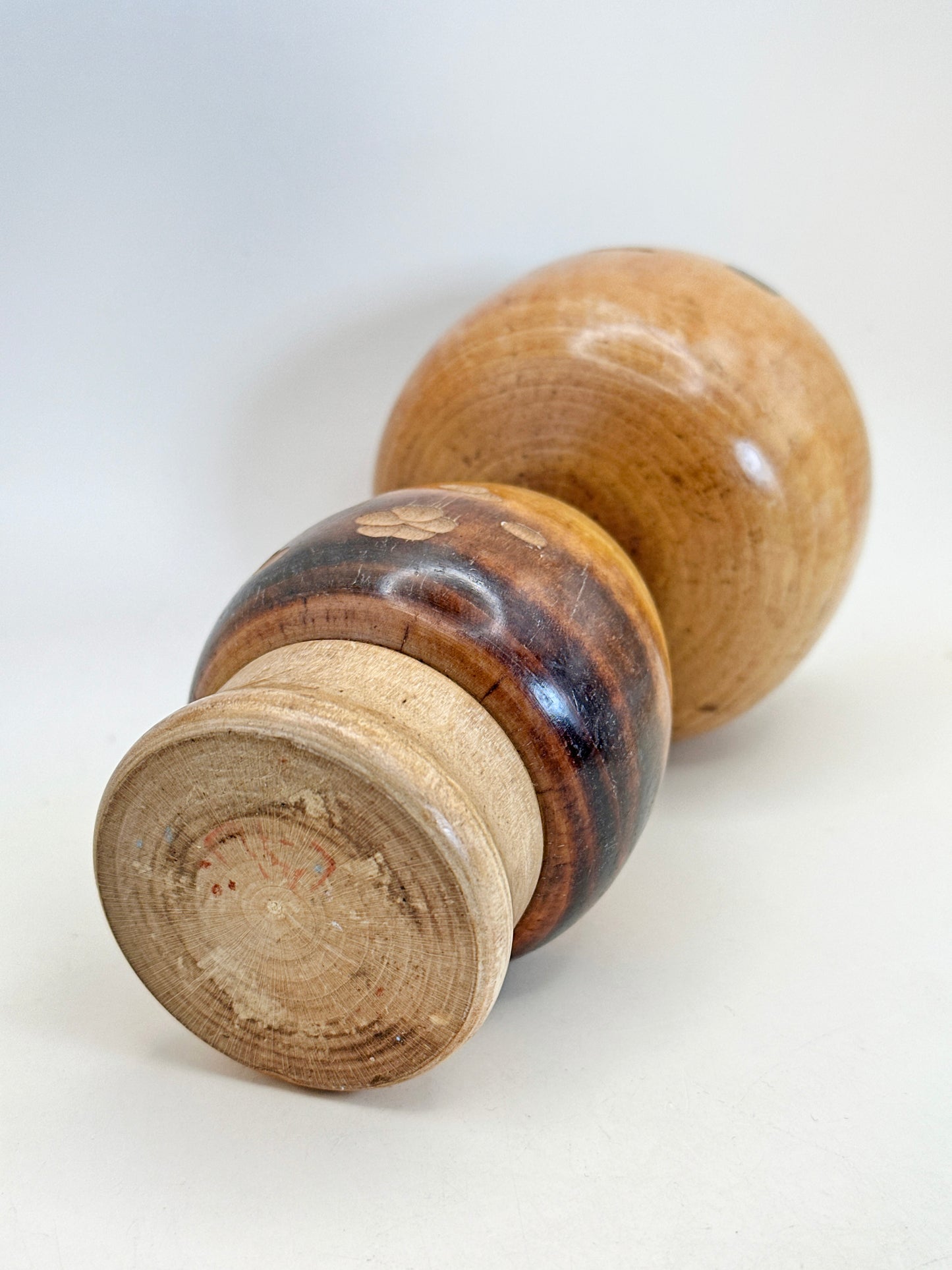 K18121 - Sosaku Kokeshi by Yuji Kawase 川瀬祐志