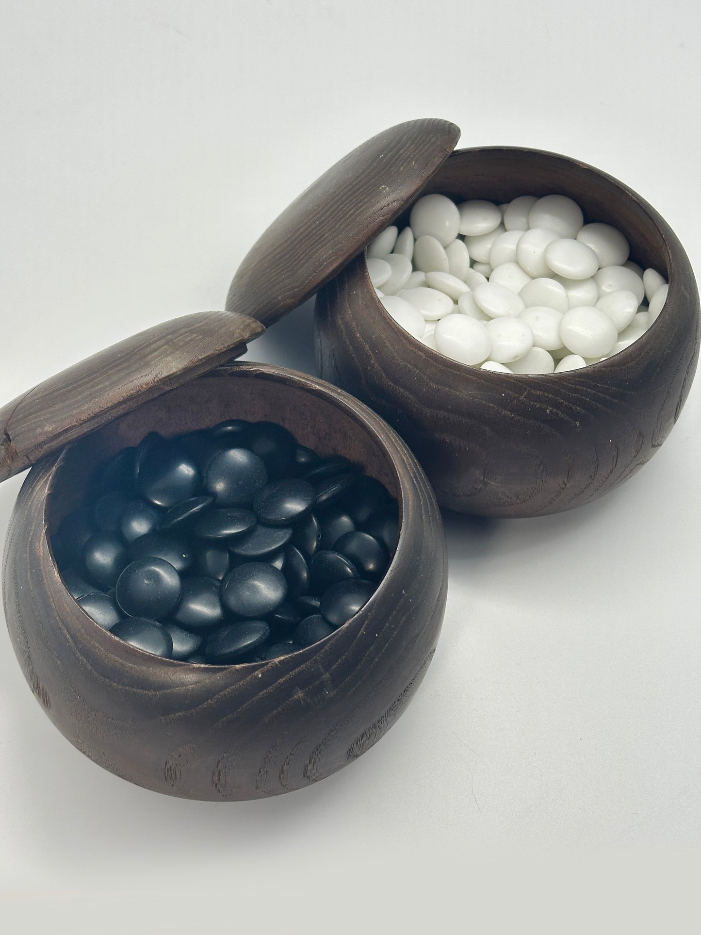 TB133 - Vintage Japanese Go Set – Solid Wood Goban with Go Bowls & Stones