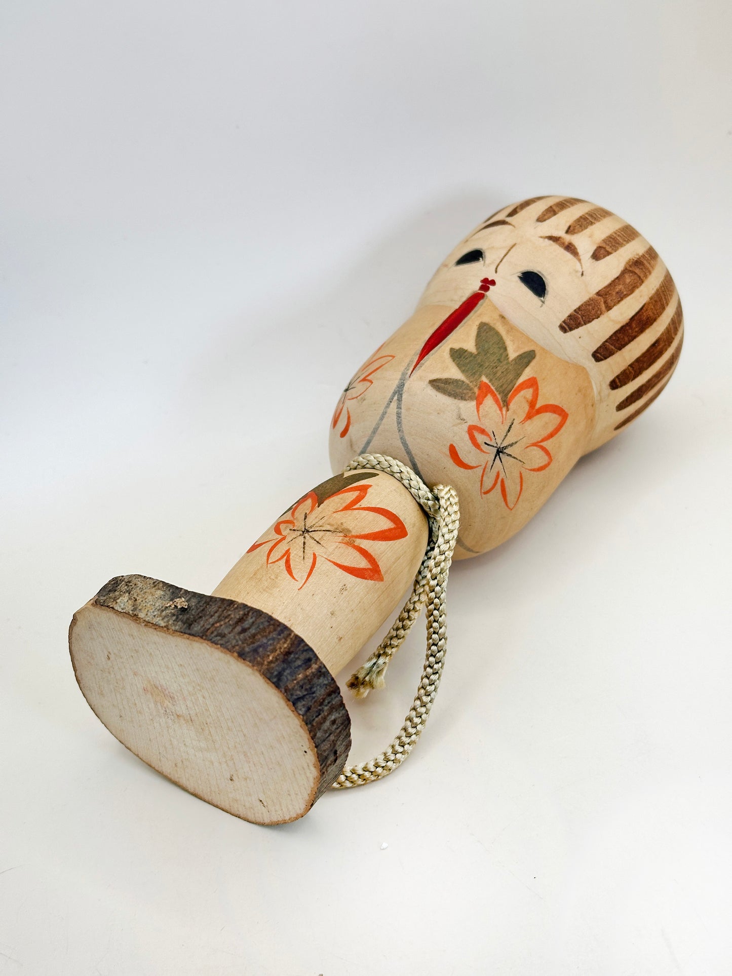 K18123 - Omiyage Kokeshi from Tōhoku 東北の紅葉