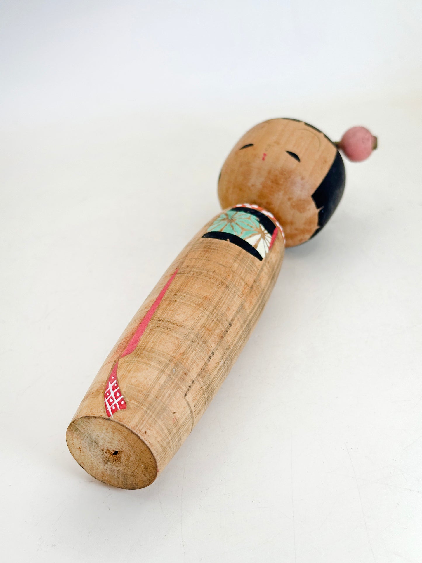 K18164 - Sōsaku Kokeshi by Sasayama Masue 笹山益惠