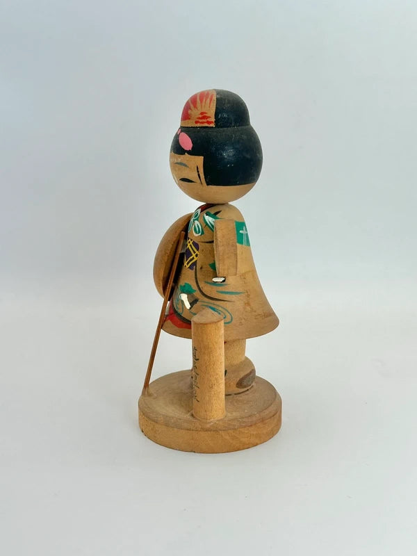 K15062 - Vintage Dōgo Onsen omiyage kokeshi 娘巡礼人形