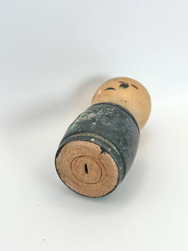 K10095 - Poupée kokeshi omiyage vintage