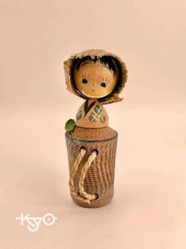 K10114 - Poupée kokeshi omiyage vintage