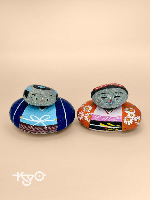 FT01 - Ishikokeshi - paire de kokeshi en pierre