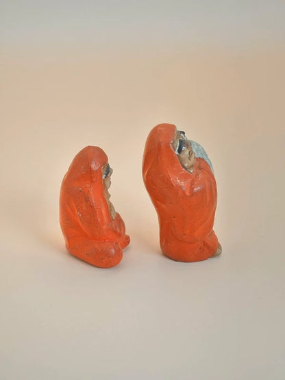 FT137 - Vintage Daruma figurines set