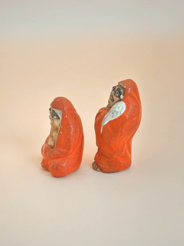 FT137 - Vintage Daruma figurines set