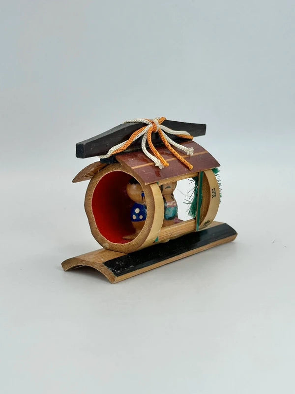 FT138 - Nikko omiyage artisanat folklorique kokeshi Kago 日光