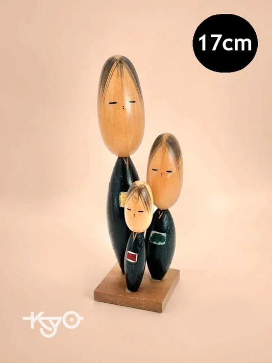 K18084 - Figurine vintage de la famille Kokeshi Nara