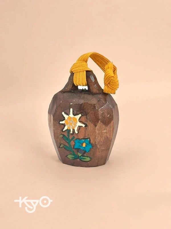 CB027 - Cloche japonaise vintage en bois Dorei
