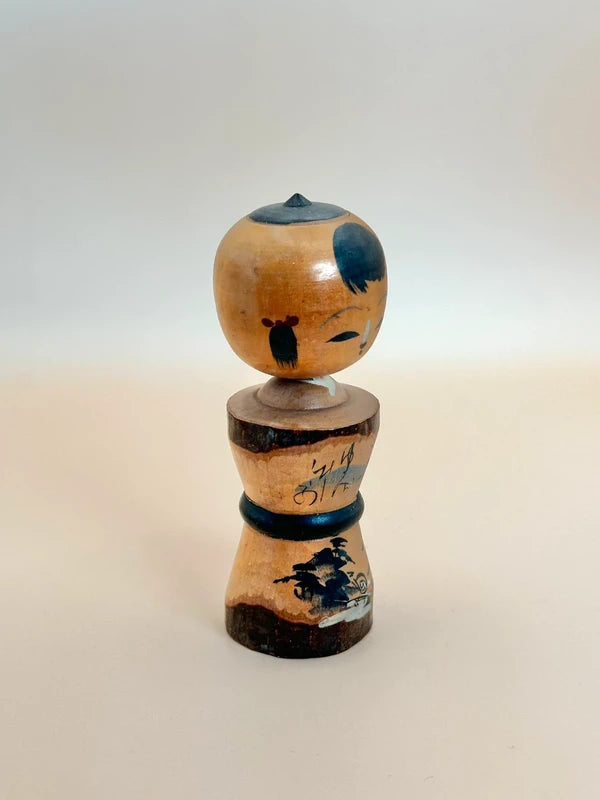 K10140 - Poupée kokeshi Omiyage onsen
