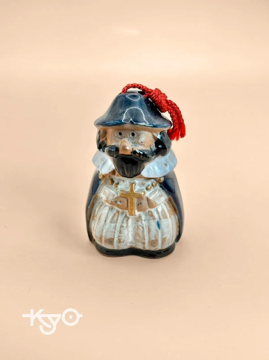 CB051 - Cloche en argile Dorei Nagasaki Oranda Ningyō 長崎オランダ村