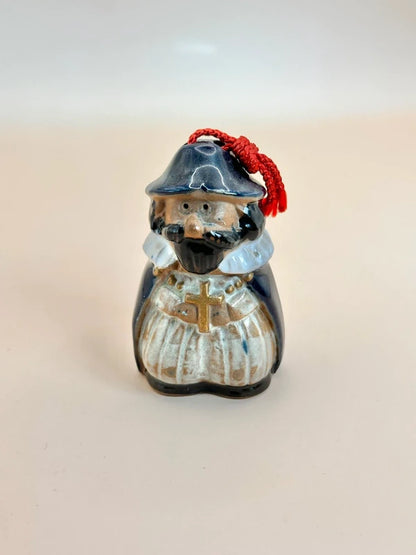 CB051 - Cloche en argile Dorei Nagasaki Oranda Ningyō 長崎オランダ村