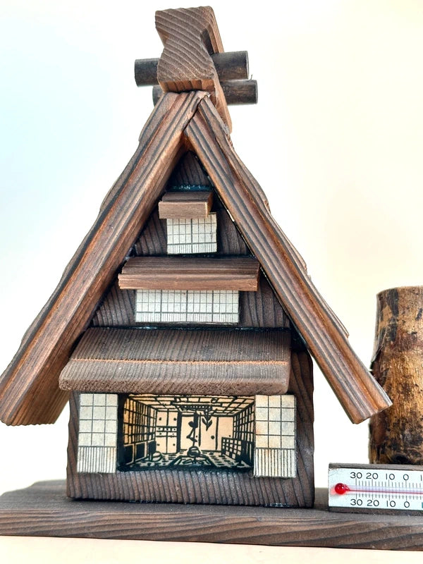 FT176 - Shirakawa-go Gasshō-zukuri Omiyage Kokeshi 白川郷