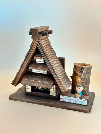 FT176 - Shirakawa-go Gasshō-zukuri Omiyage Kokeshi 白川郷