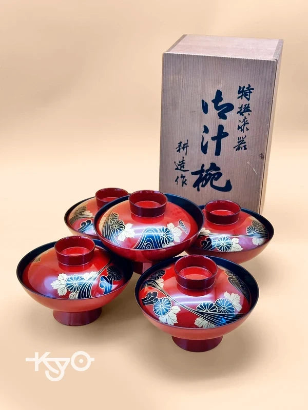 TB05 - Ensemble de laques Aizu-nuri