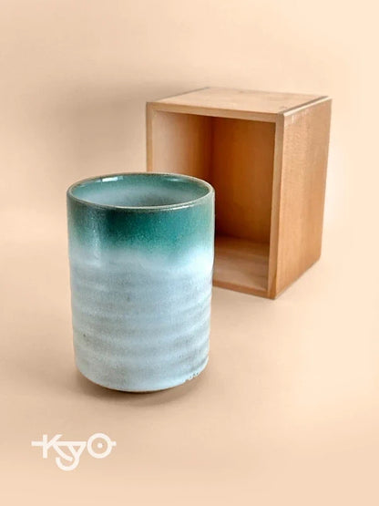TB14 - Tasse à thé vert Ueno-yaki fabriquée à la main