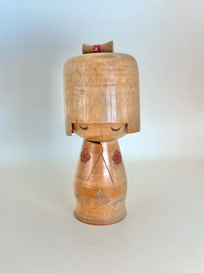 K15083 - Sosaku kokeshi by Ueda Izumi 值田和泉
