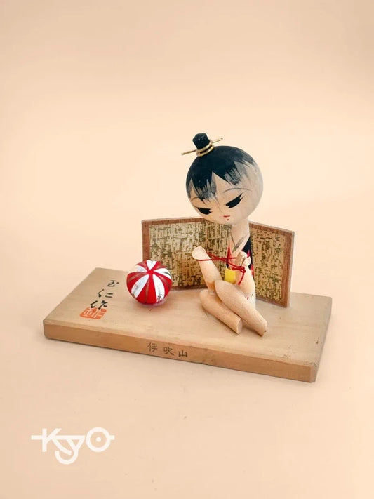 FT195 - Poupée Kokeshi Omiyage – Ibuki-yama